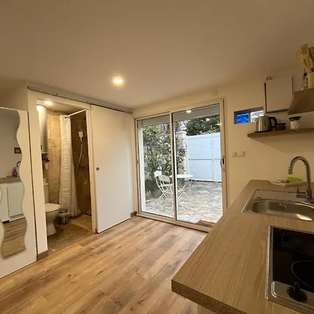 Studio Avec Clim Et Terrasse Proche Du Centre Ville D'Avignon Extérieur photo