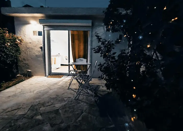 Studio Avec Clim Et Terrasse Proche Du Centre Ville D\'Avignon